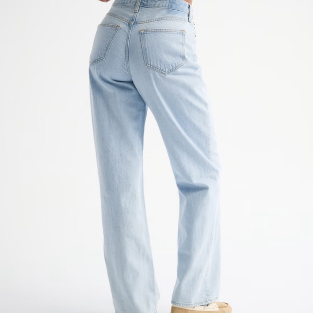 Abercrombie High Rise Loose Jeans CURVE LOVE Light Blue Women's Jeans